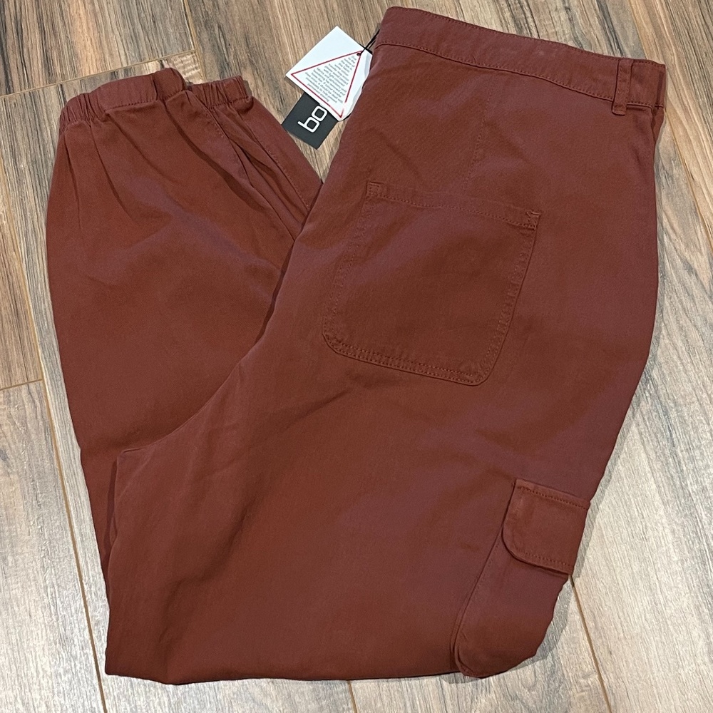 BooHoo Plus Cargo Denim Jeans. Size 18.  NWT!